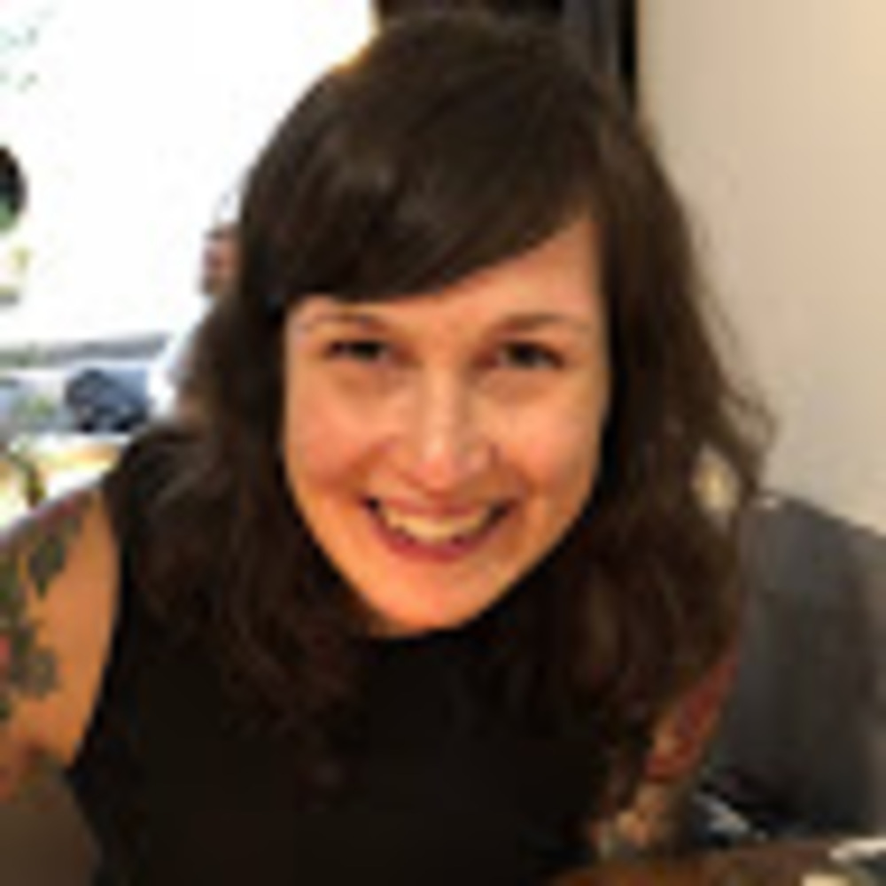 Meet your Posher, Elizabeth